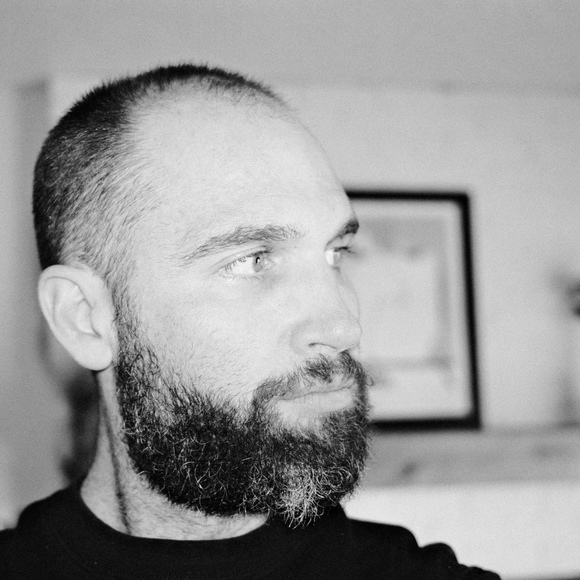 Meet your Posher, Chris - Picture 1 of 1